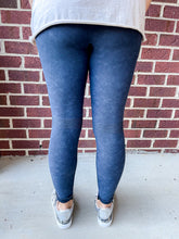 Load image into Gallery viewer, Washed Moto Leggings