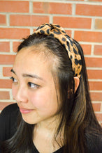 Load image into Gallery viewer, Leopard Love Headband
