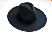 Load image into Gallery viewer, Enchanted Hat - Black
